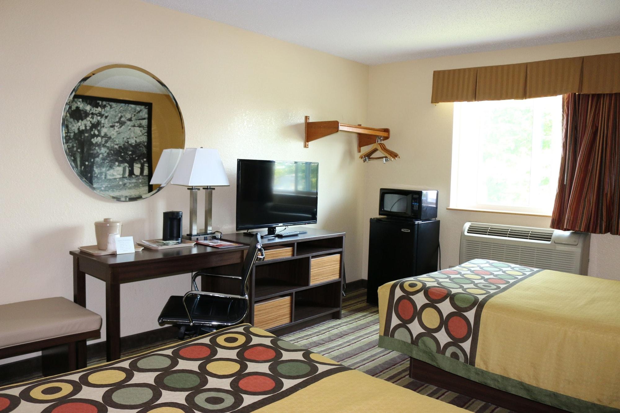 Hotel Super 8 By Wyndham Latham - Albany Airport Esterno foto