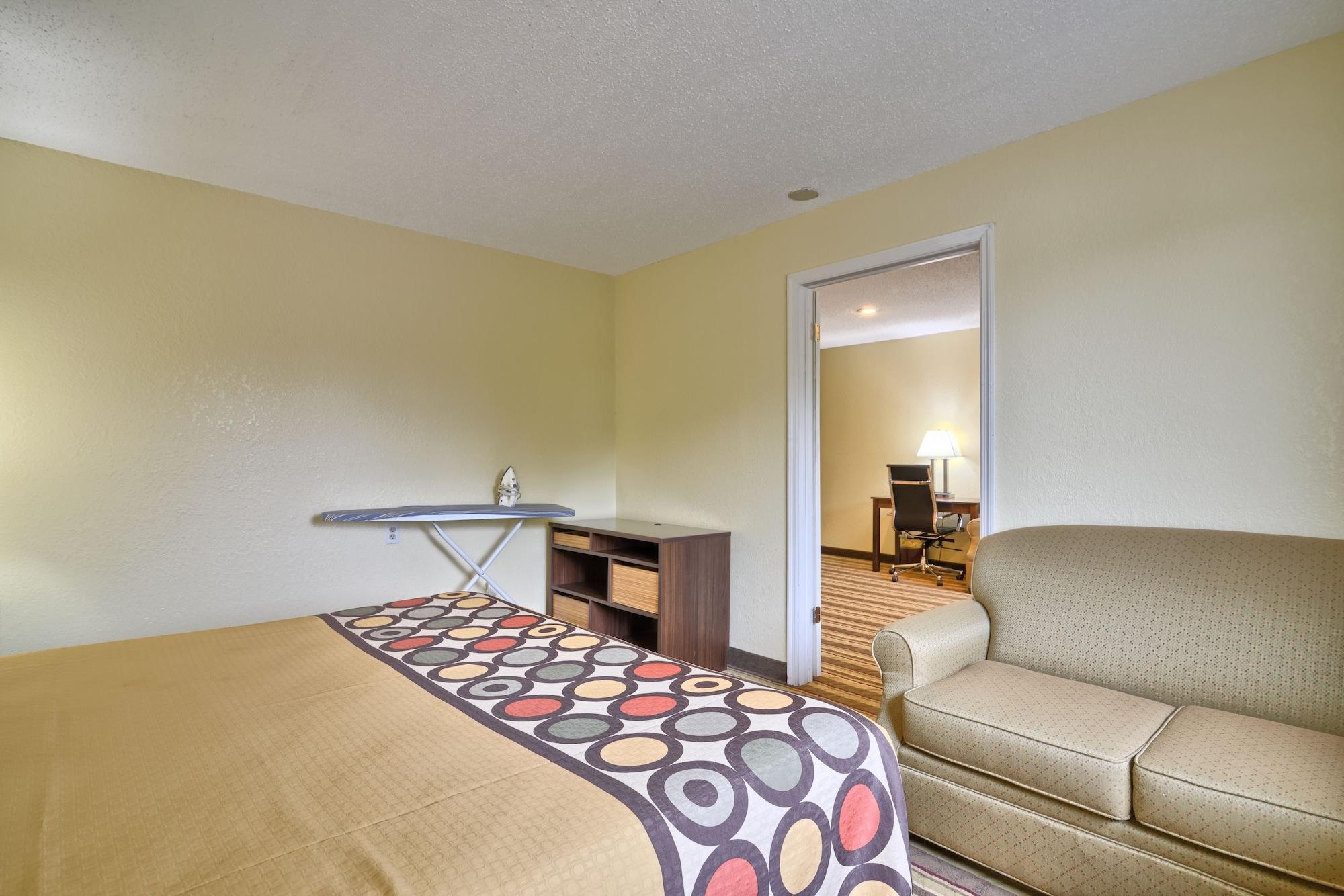 Hotel Super 8 By Wyndham Latham - Albany Airport Esterno foto